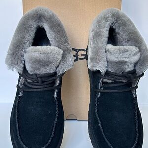 UGG Diara Black Suede Ankle Boots with Plush Shearling Lining - New With Box